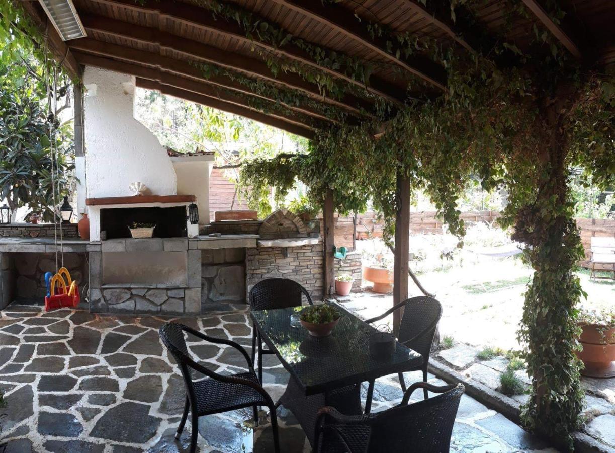 Theodoras House Guest House Nea Iraklitsa Exterior photo